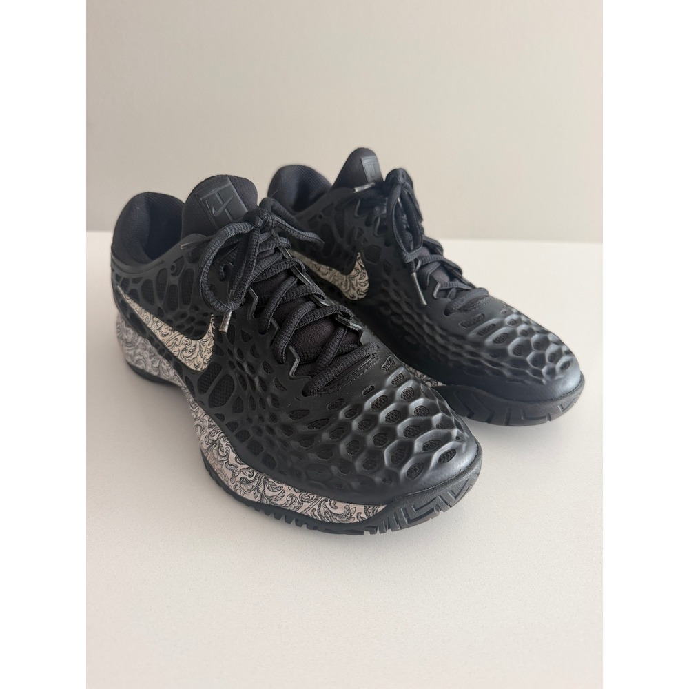 Nike Air Zoom Cage 3 HC Tennis Shoes Womens 7 Black Floral Paisley 918199-002